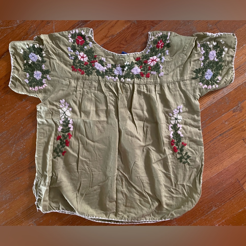 Embroidered top - Picture 3 of 4